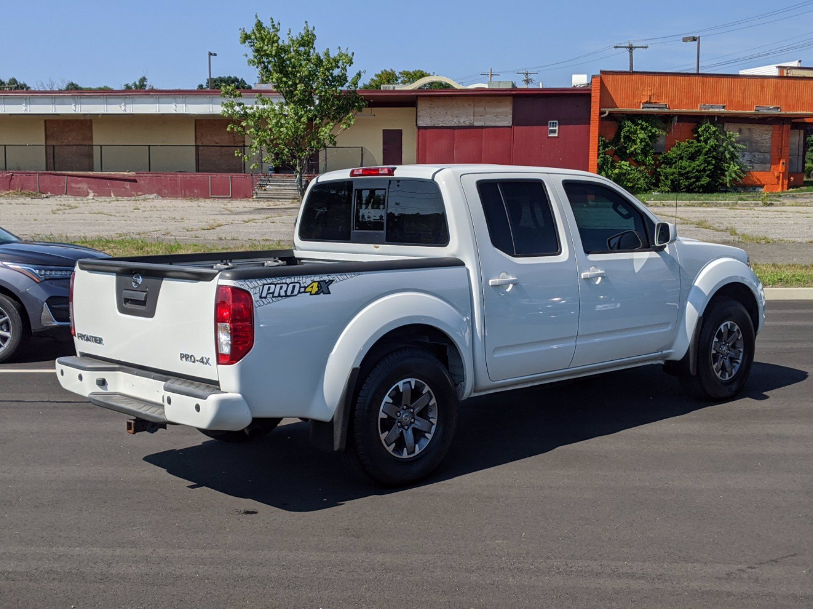 Pre-Owned 2016 Nissan Frontier PRO-4X Crew Cab Pickup in Westbrook ...